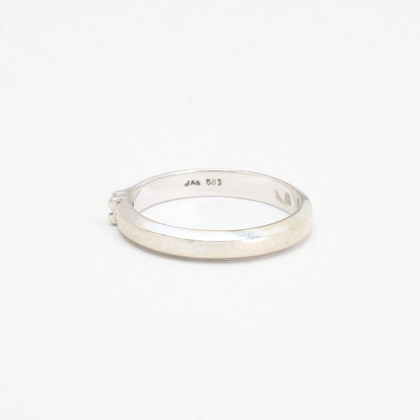 Alliansring med diamant (0.04 ct) i 14K guld strl. 18.1 / strl. 57 - Image 5