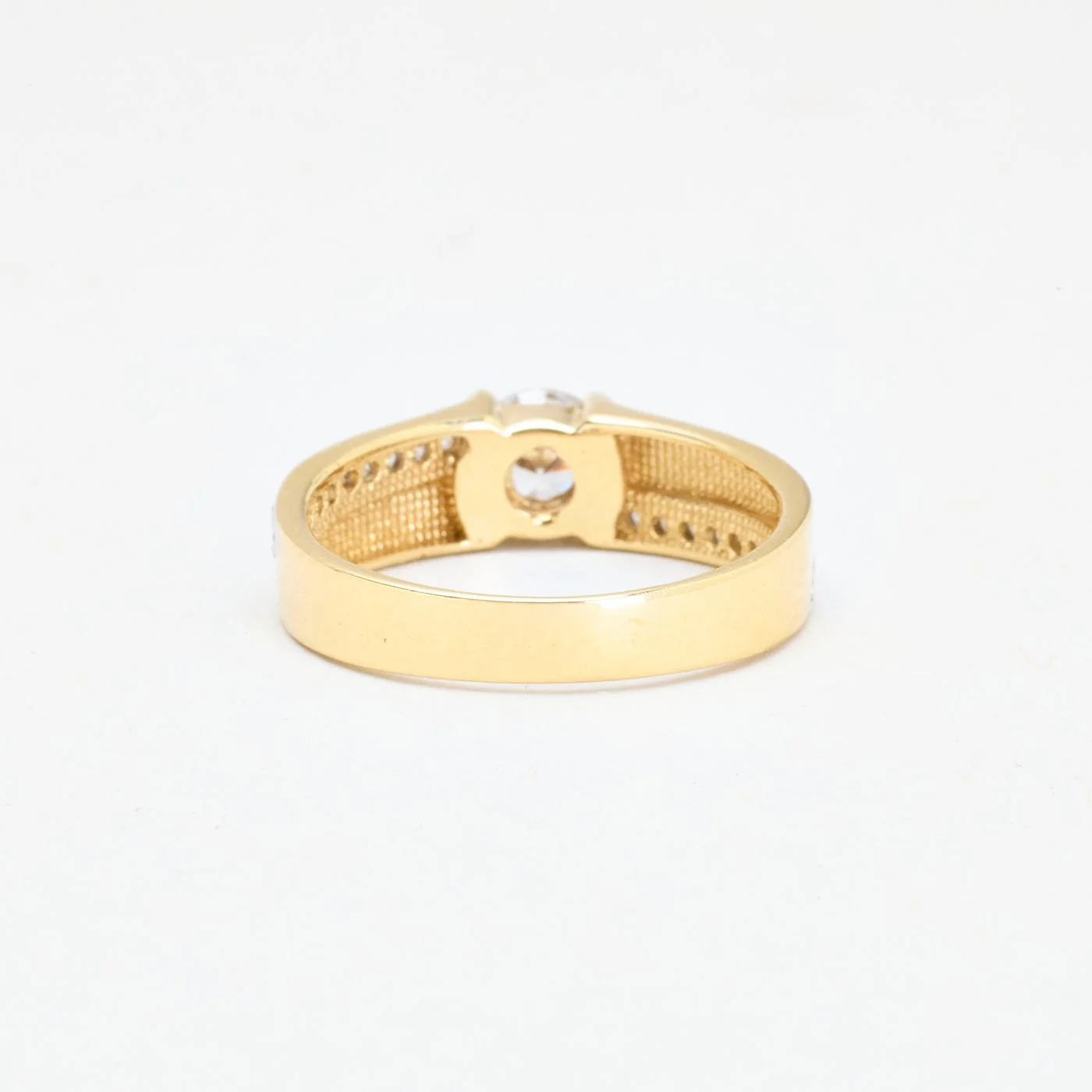 Modern Allians solitärring i 14K guld med en zirkonia strl. 16.2 / strl. 51 - Image 4