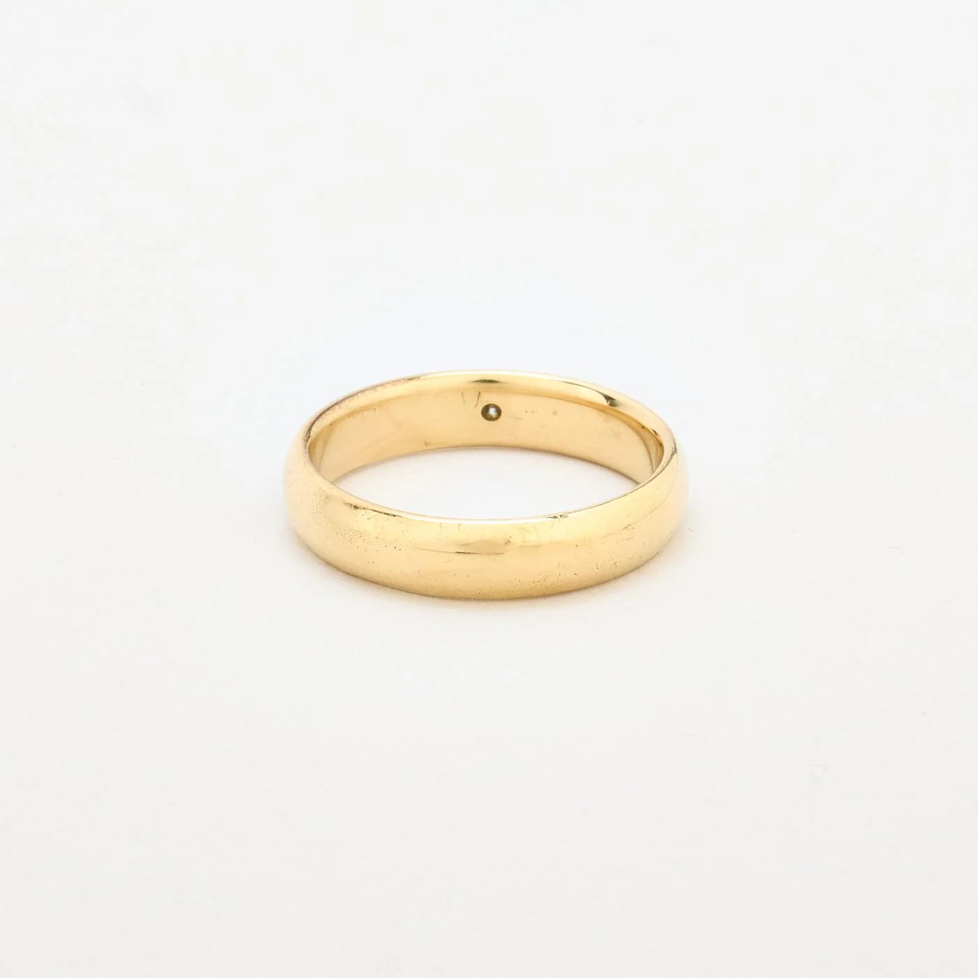 Klassisk vigselring med diamant (0.05 ct) i 8K guld strl. 15.9 / strl. 50 - Image 4