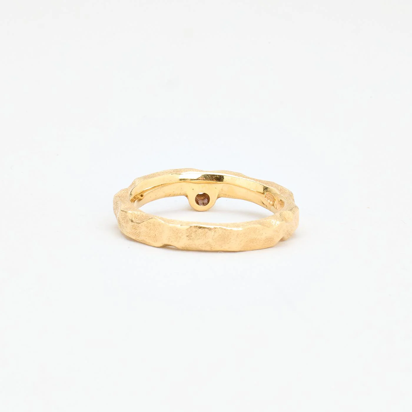 Organisk band med diamant (0.04 ct) i 14K guld strl. 18.8 / strl. 59 - Image 3