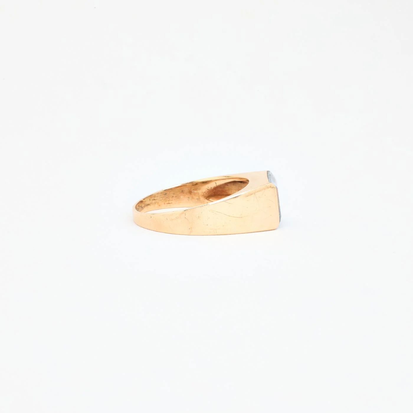 Klackring i 14K guld med en syntetisk spinell strl. 18.1 / strl. 57 - Image 3