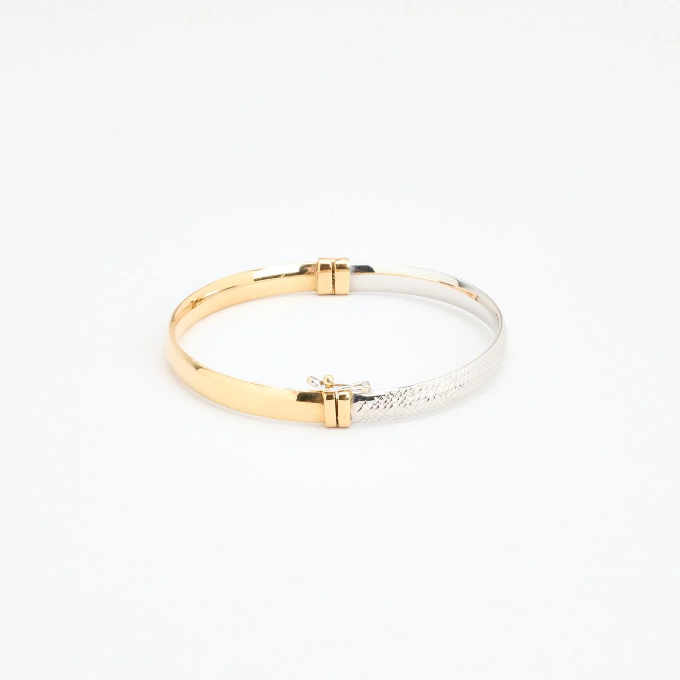 Mönstrad armring med lås i 14K guld, 6 cm, 7.8 g - Image 5