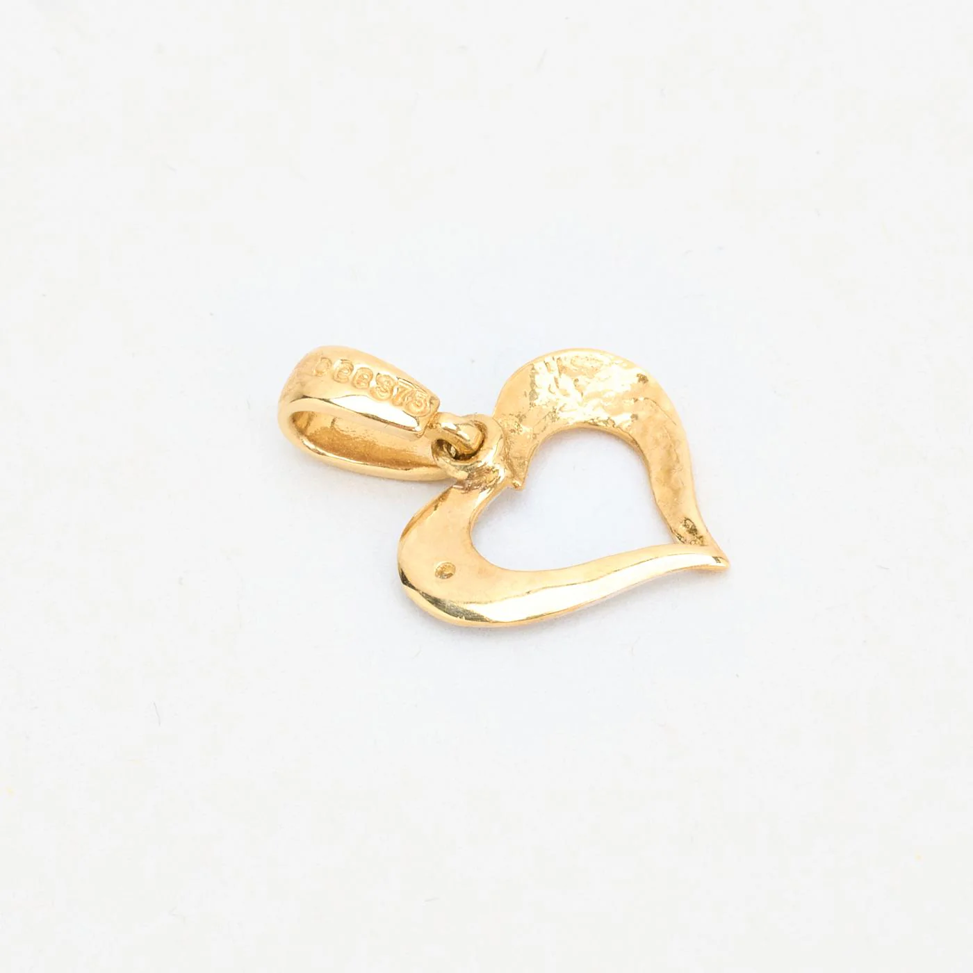 Hjärthänge med diamant (0.01 ct) i 9K guld, 1.5 cm, 0.59 g - Image 4