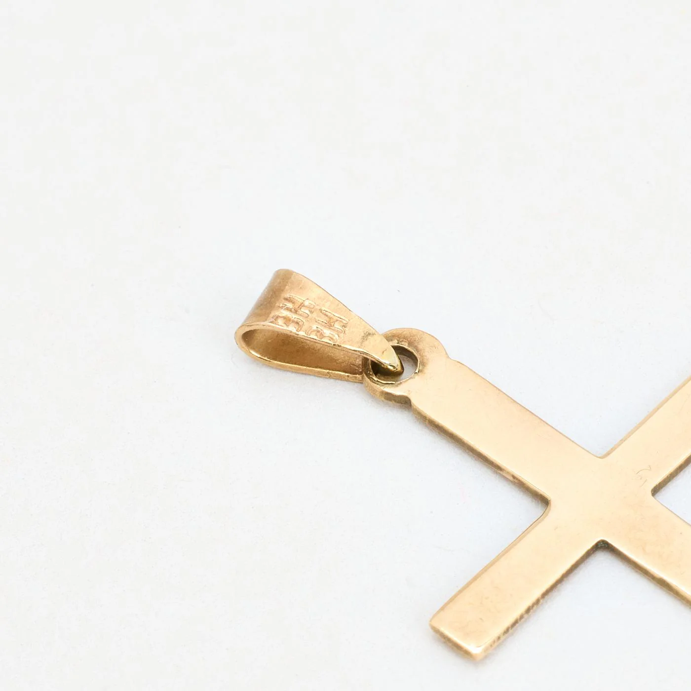Kors i 8K guld, 3 cm, 0.6 g - Image 4