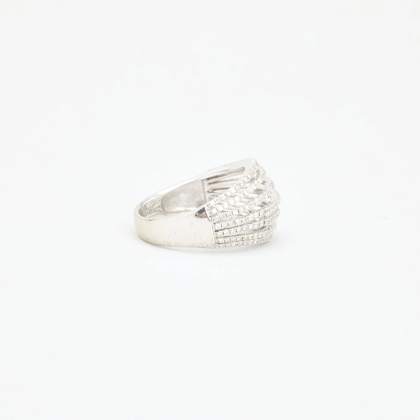 Pavéfattad gypsyring med diamant (0.71 ct) i 18K vitt guld strl. 17.2 / strl. 54 - Image 2