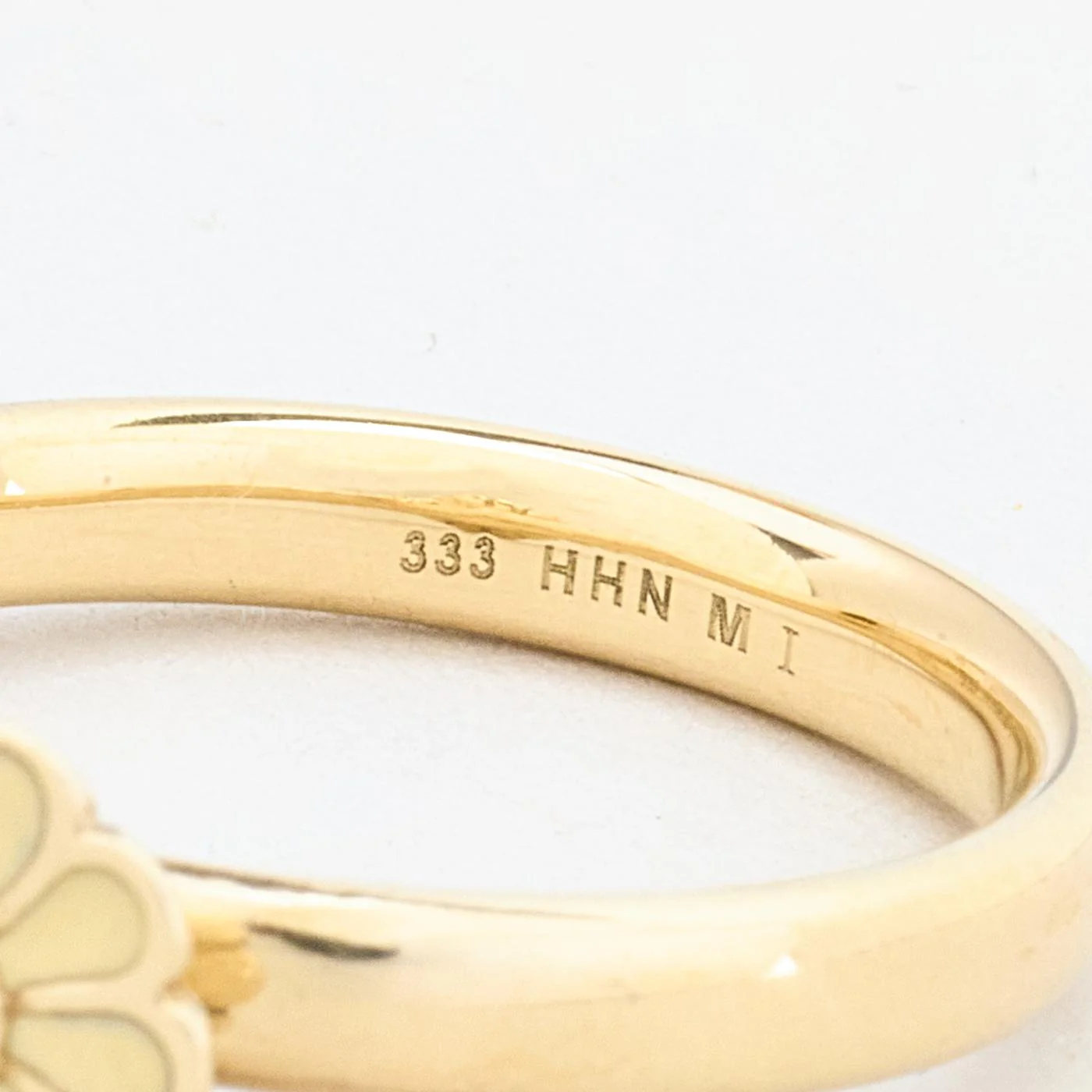 Blomsterring i 8K guld med en emalj strl. 17.5 / strl. 55 - Image 6
