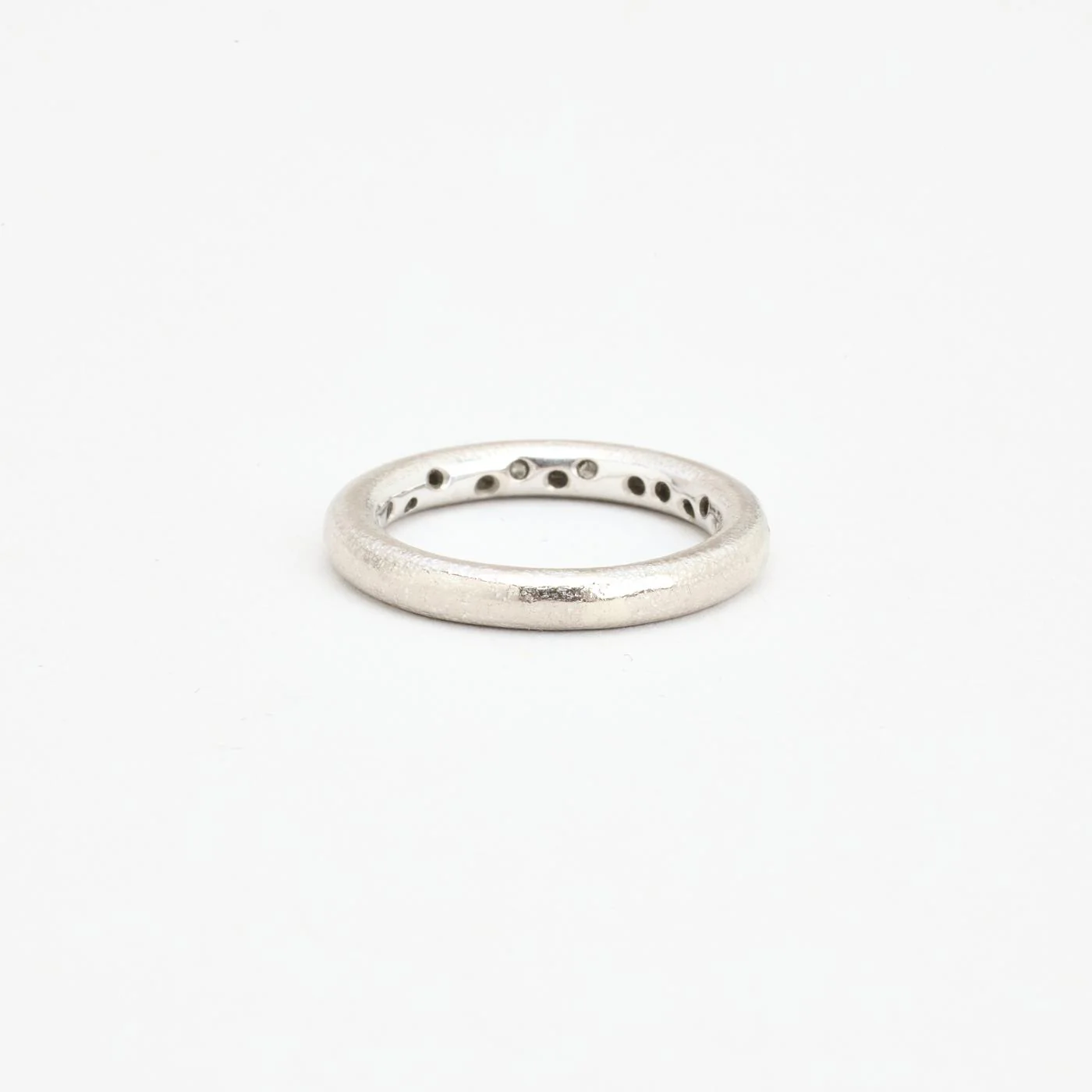 Matt Ruben Svart vigselring med diamant (0.2 ct) i 14K vitt guld strl. 16.9 / strl. 53 - Image 3