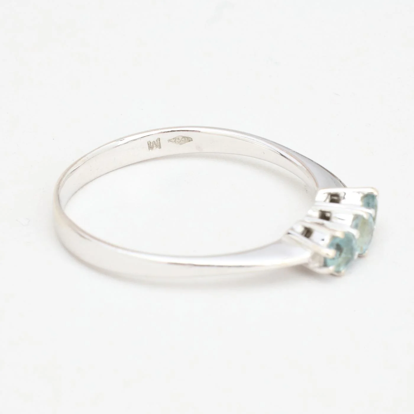 Klassisk tre stenar ring i 18K guld strl. 18.1 / strl. 57 - Image 5