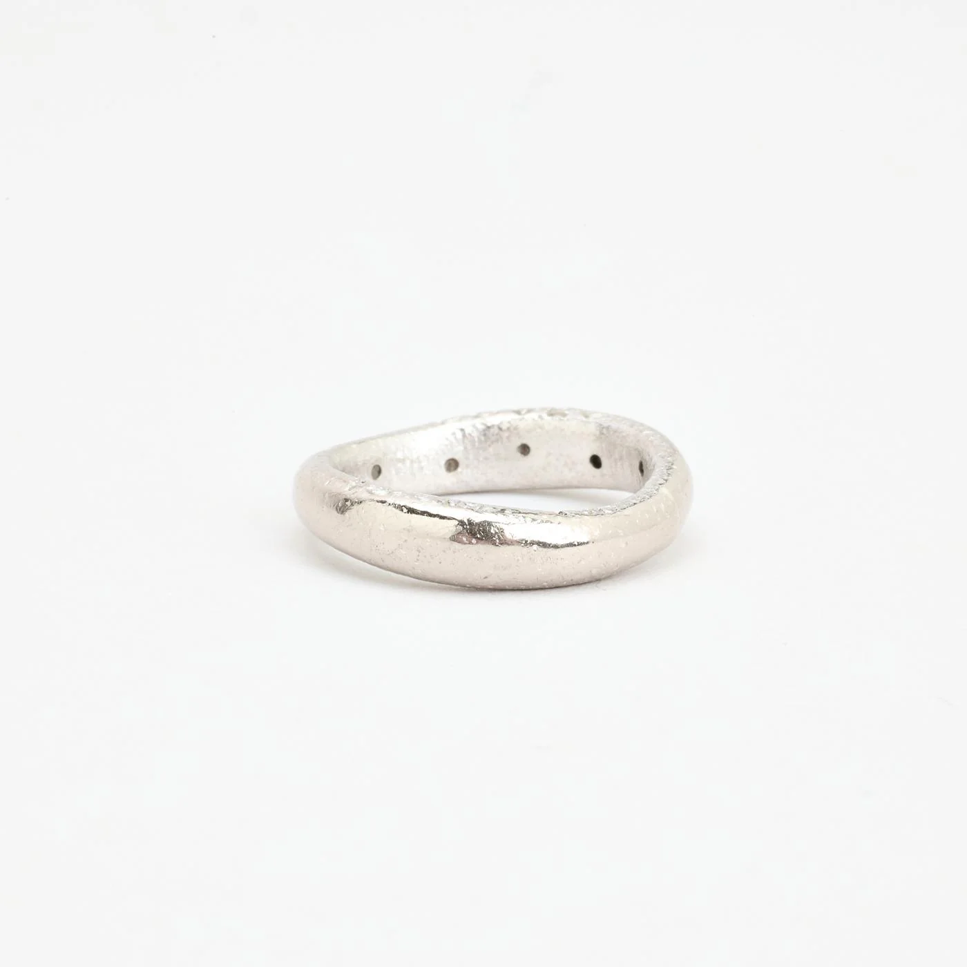 Ole Lynggaard Love 3 band med diamant (0.05 ct) i 18K vitt guld strl. 16.9 / strl. 53 - Image 4