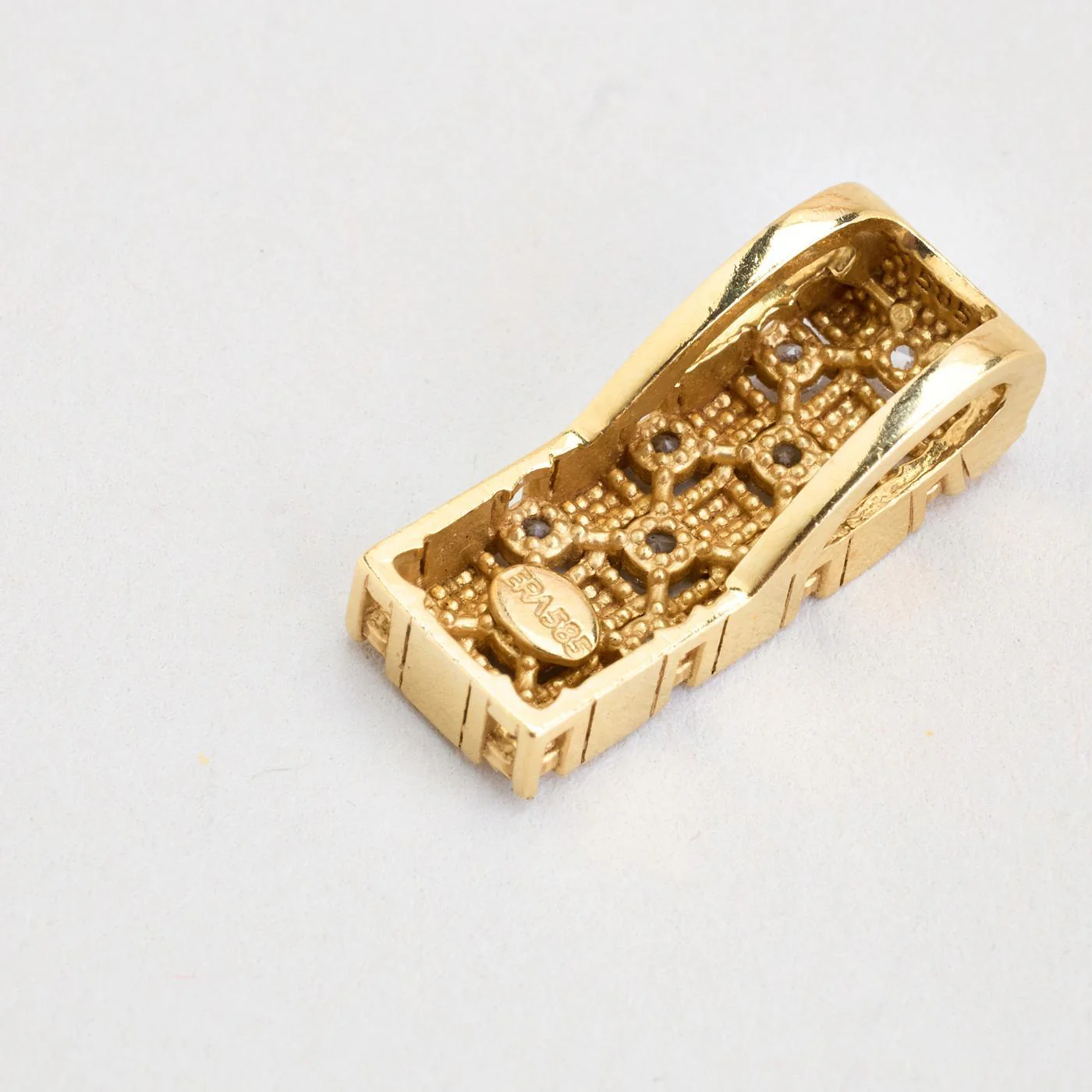 Pavéfattad Tallrikshänge i 14K guld med en zirkonia, 1.7 cm, 1.97 g - Image 5