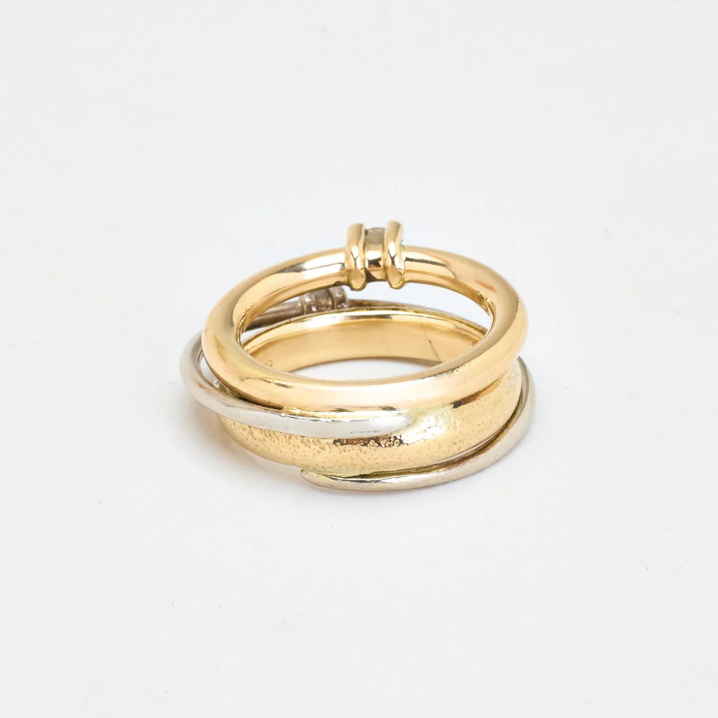 Crossoverring med diamant (0.25 ct) i 14K guld strl. 17.8 / strl. 56 - Image 3