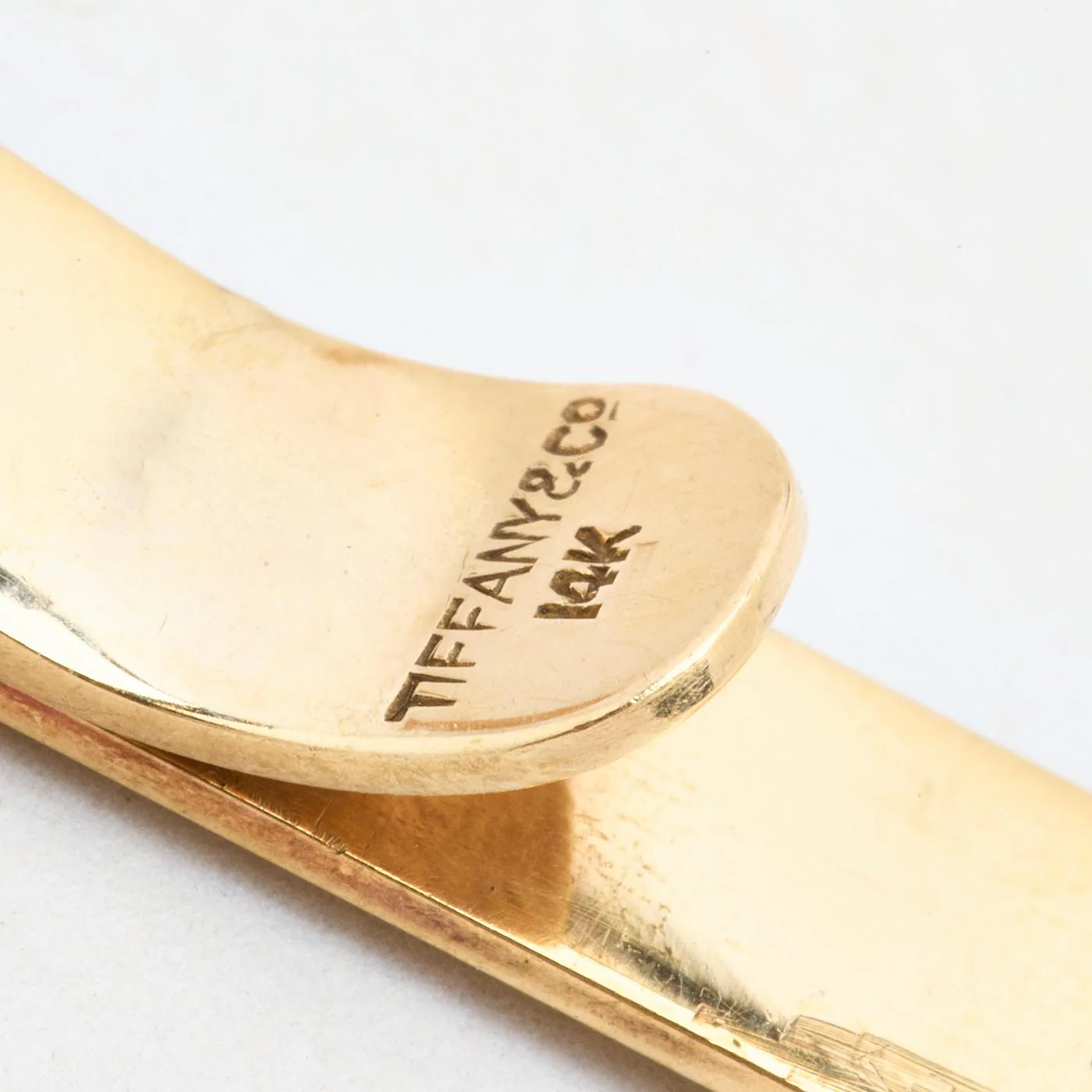 Tiffany & Co. Slipsklämma i 14K guld med en safir, 4.2 cm, 5.3 g - Image 4