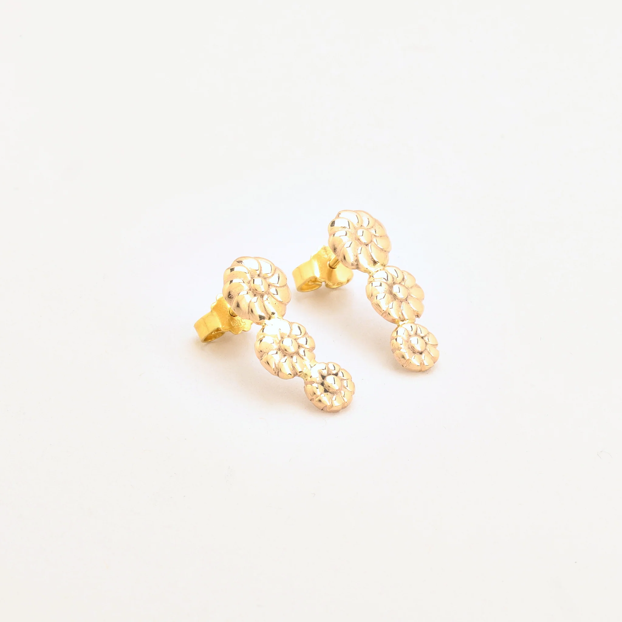 Blomma örhängen med stift i 14K guld, 2 cm, - Image 4