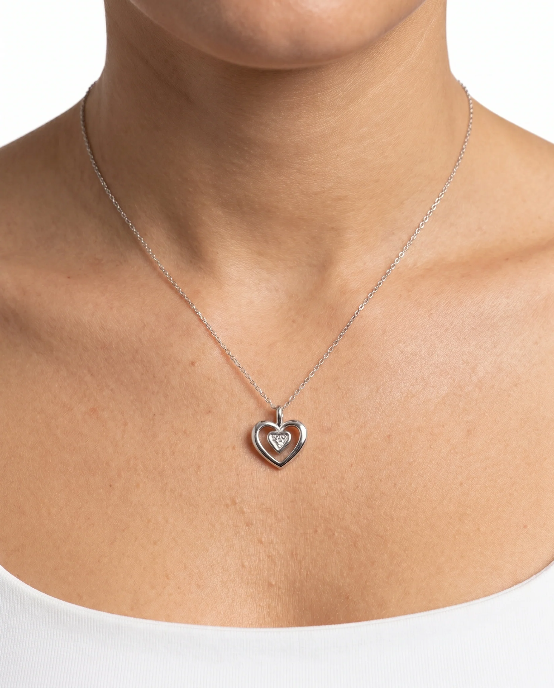 Hjärthänge med diamant i 14K vitt guld, 1 cm, 0.4 g - Image 2