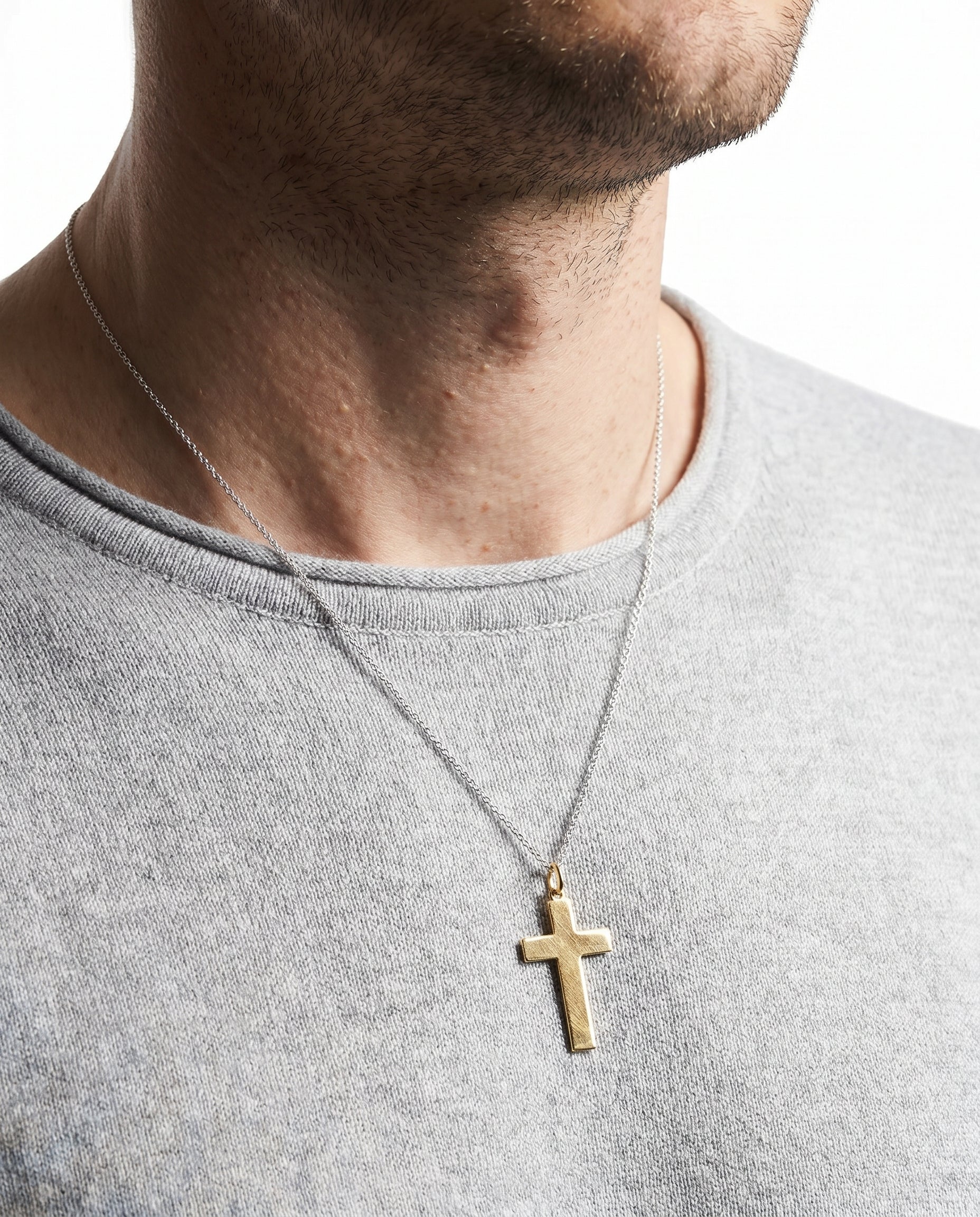 Kors i 14K guld, 3.5 cm, 1.3 g