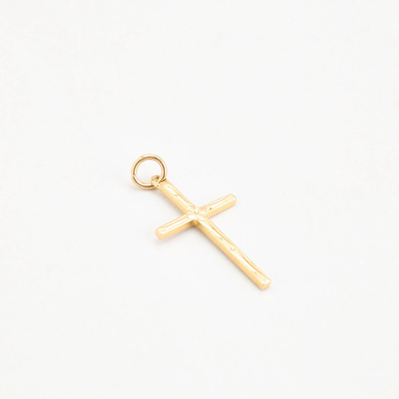 Kors i 9K guld, 2.5 cm, 0.6 g - Image 2