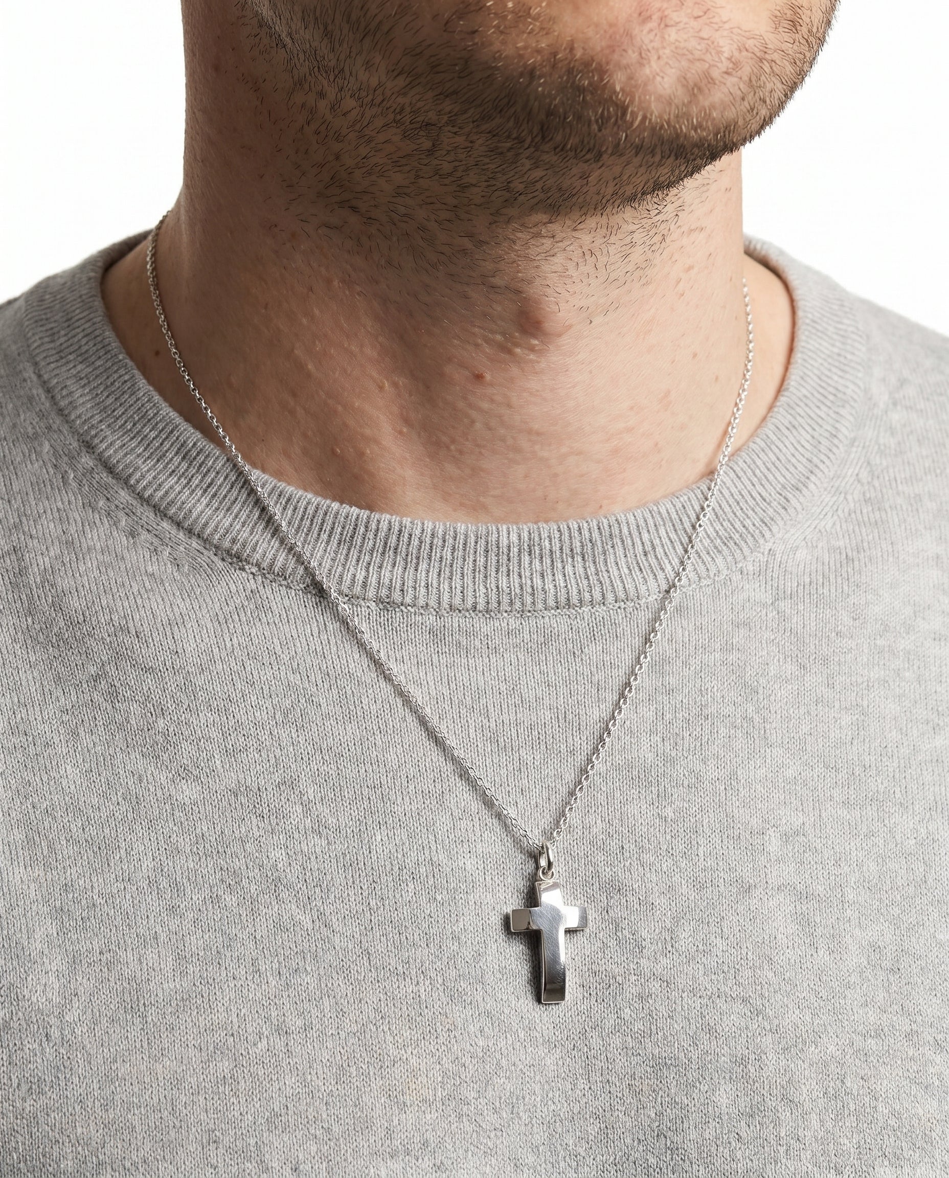 Kors i 14K guld, 3 cm, 4.4 g