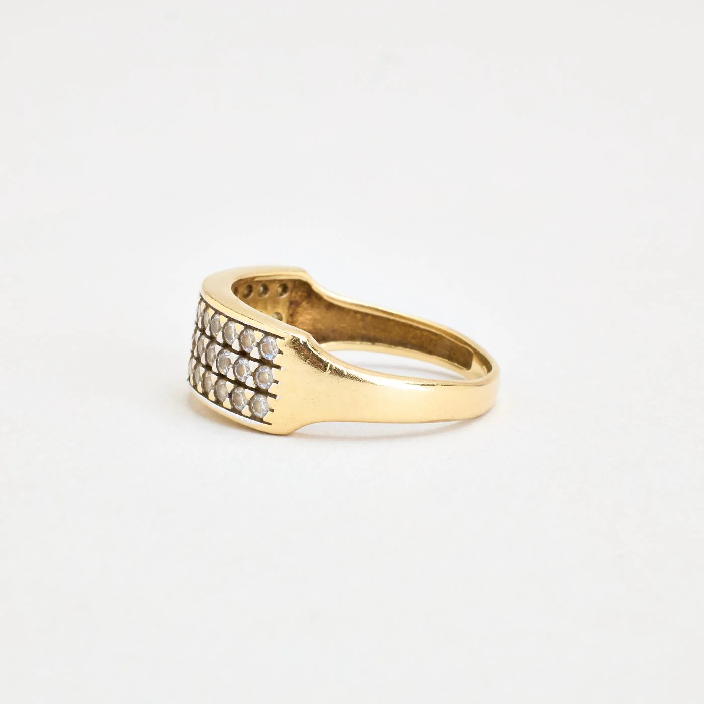 Geometrisk pavéring i 14K guld med en zirkonia strl. 16.9 / strl. 53 - Image 4