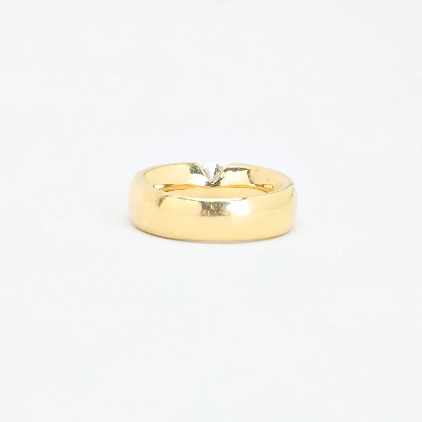 Modern vigselring med diamant (0.56 ct) i 14K guld strl. 17.8 / strl. 56 - Image 4