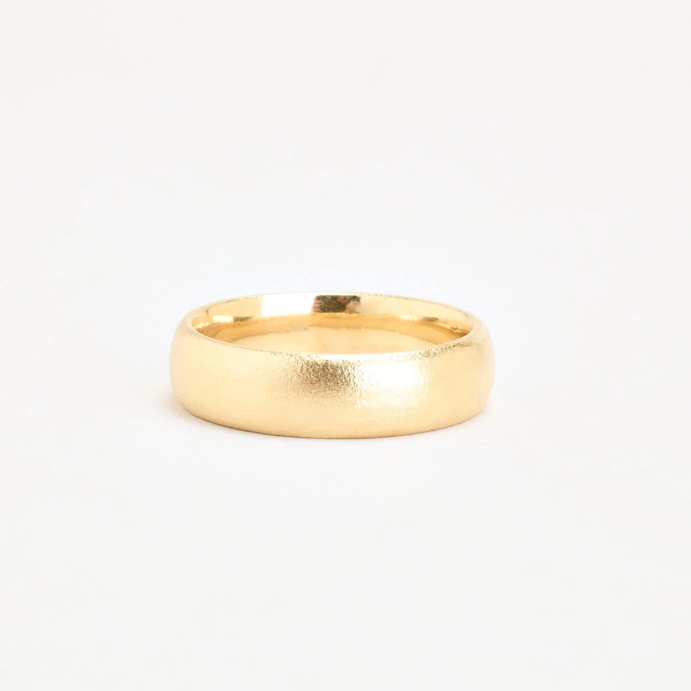 Matt vigselring i 14K guld strl. 21.3 / strl. 67 - Image 3