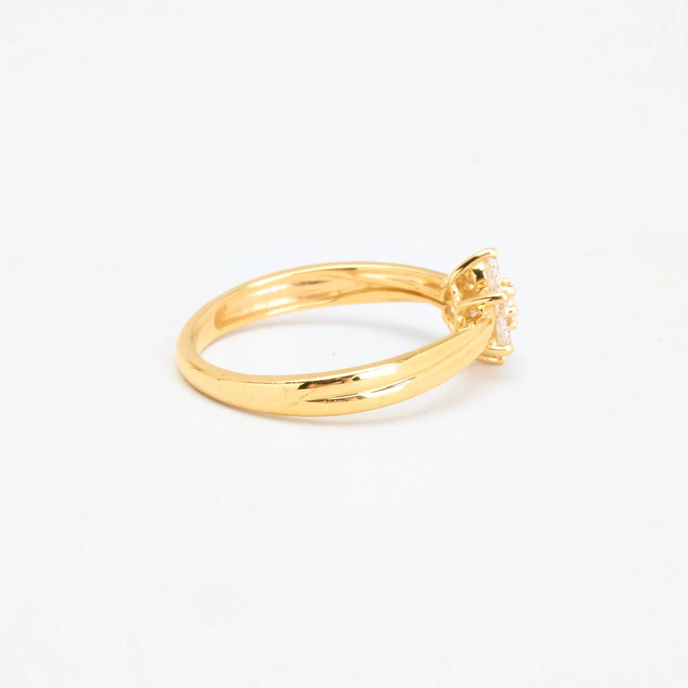 Blomsterring i 9K guld med en zirkonia strl. 16.9 / strl. 53 - Image 3