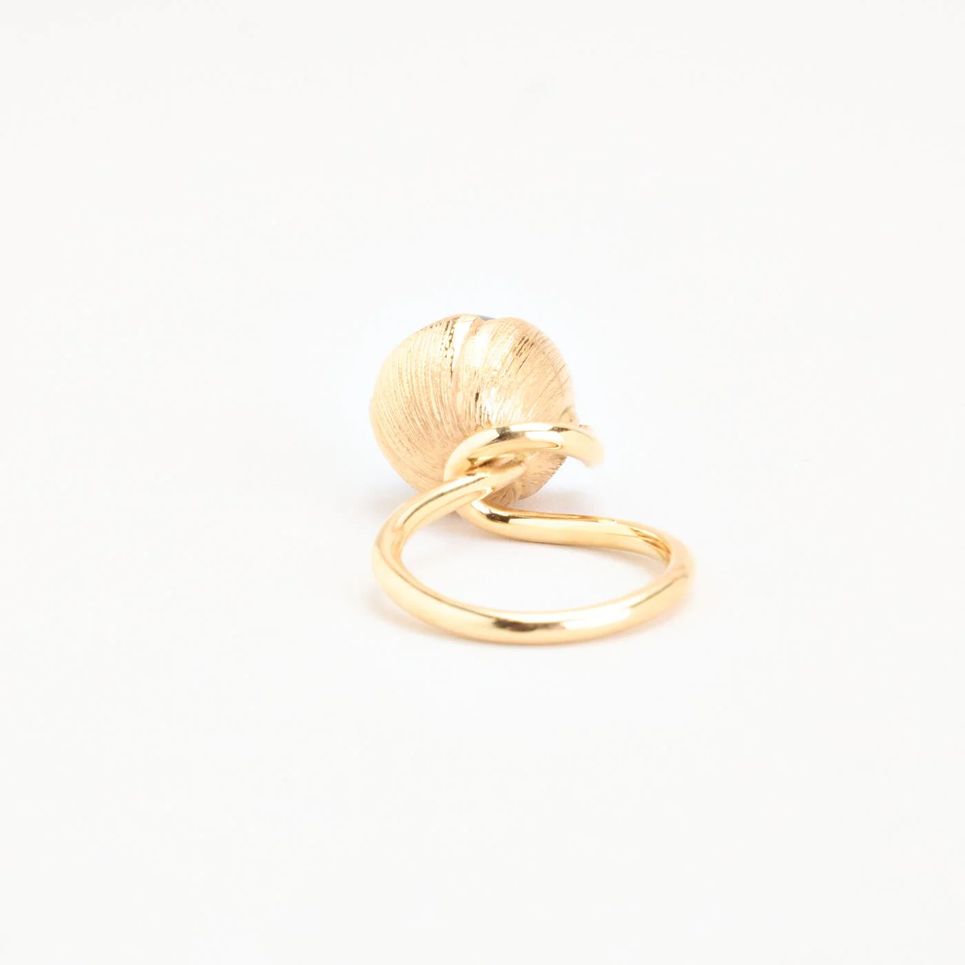 Organisk pärlring med diamant (0.03 ct) i 14K guld med en undefined strl. 17.8 / strl. 56 - Image 3