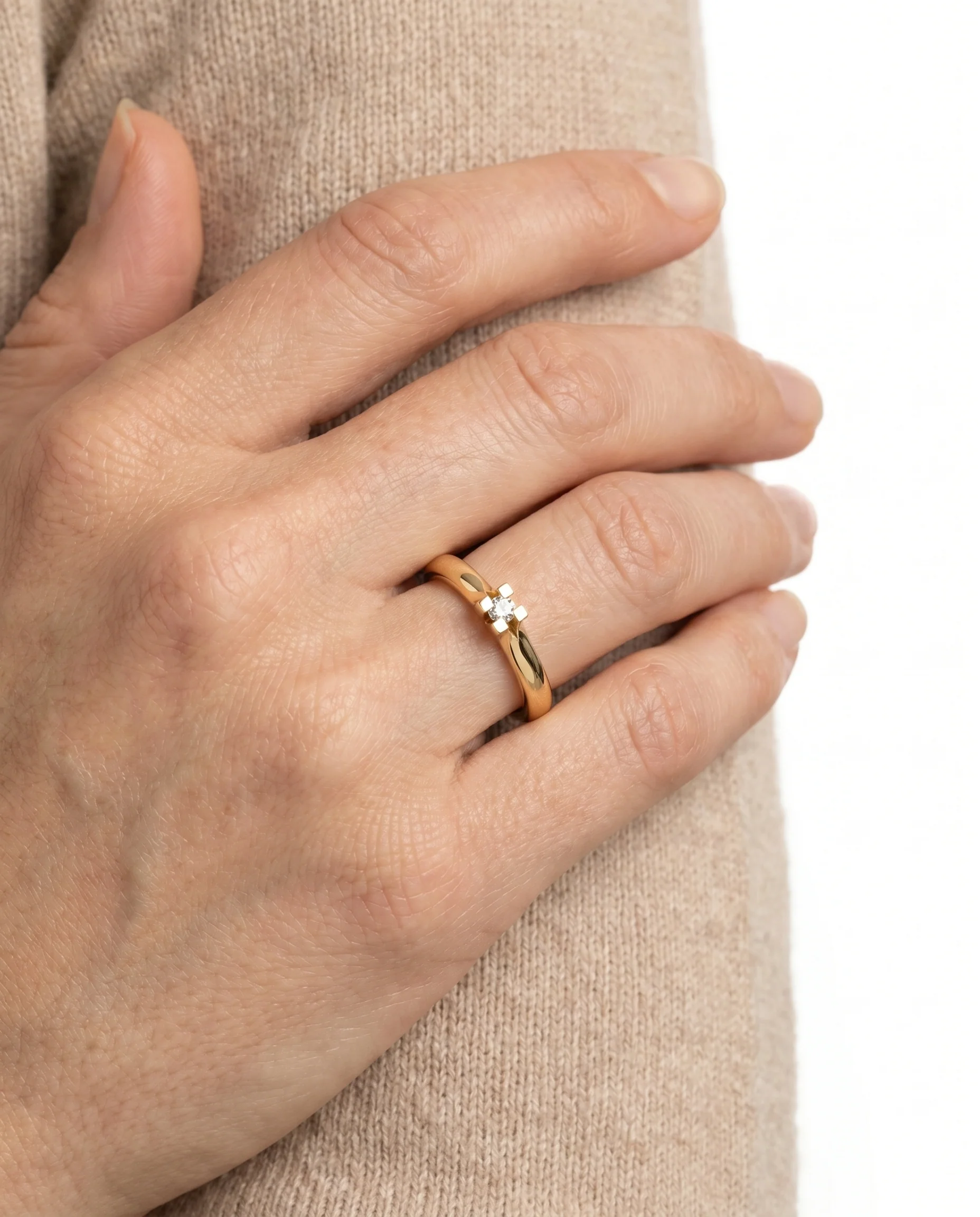 Solitärring med diamant (0.04 ct) i 14K vitt guld strl. 16.2 / strl. 51 - Image 2