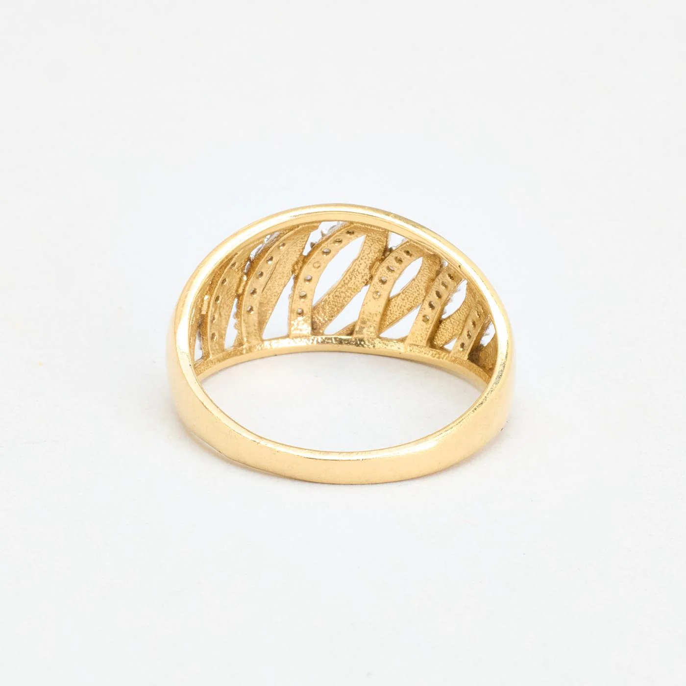 Mönstrad gypsyring i 14K guld med en zirkonia strl. 17.2 / strl. 54 - Image 3