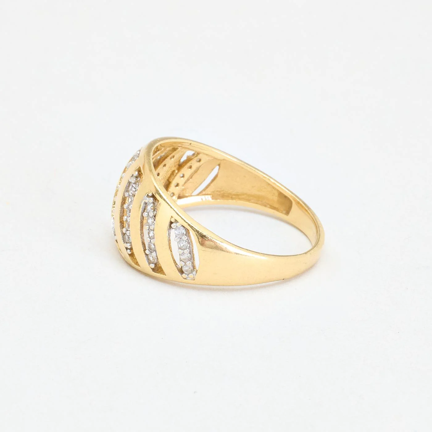 Mönstrad gypsyring i 14K guld med en zirkonia strl. 17.2 / strl. 54 - Image 4