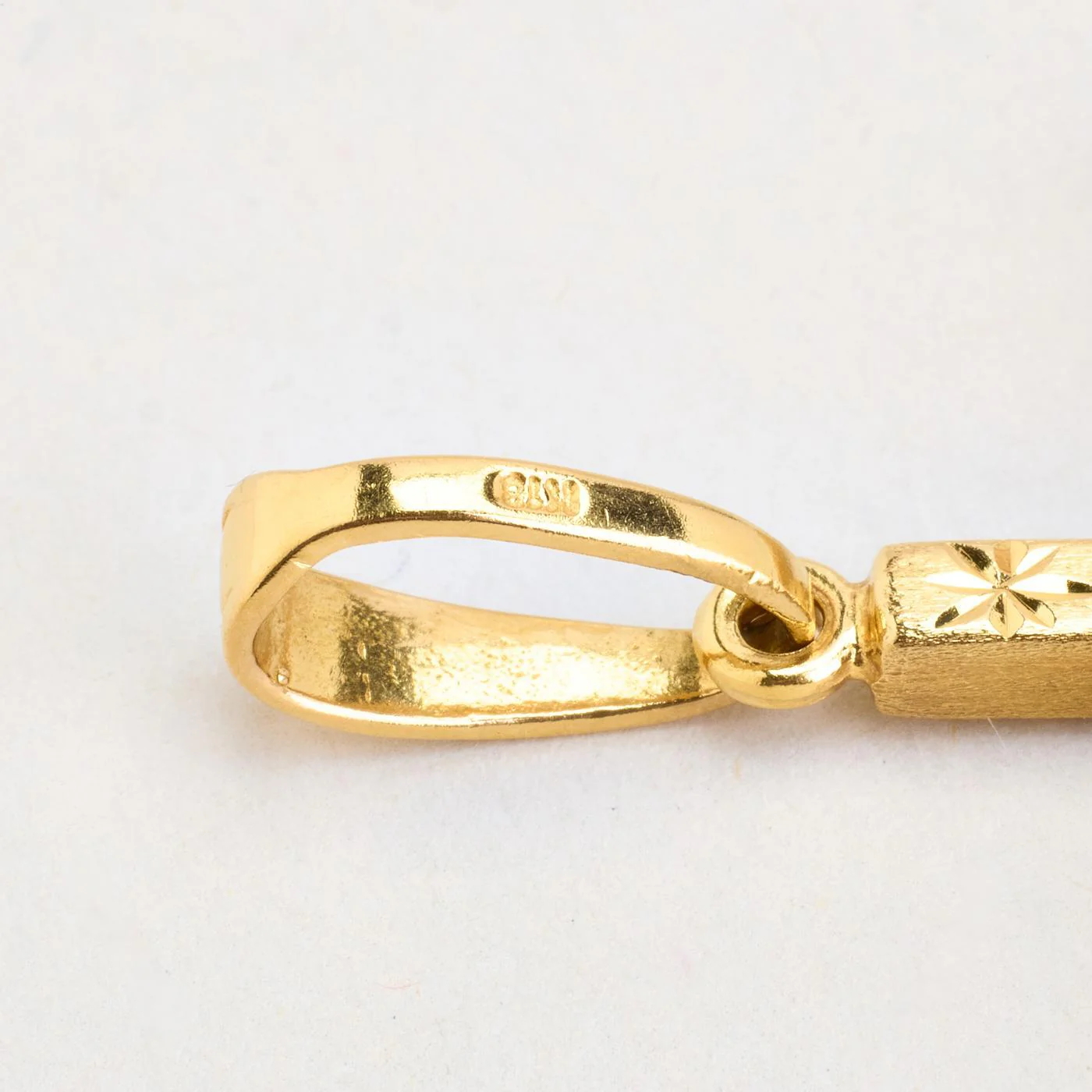 Mönstrad kors i 18K guld, 5.5 cm, 2.5 g - Image 5