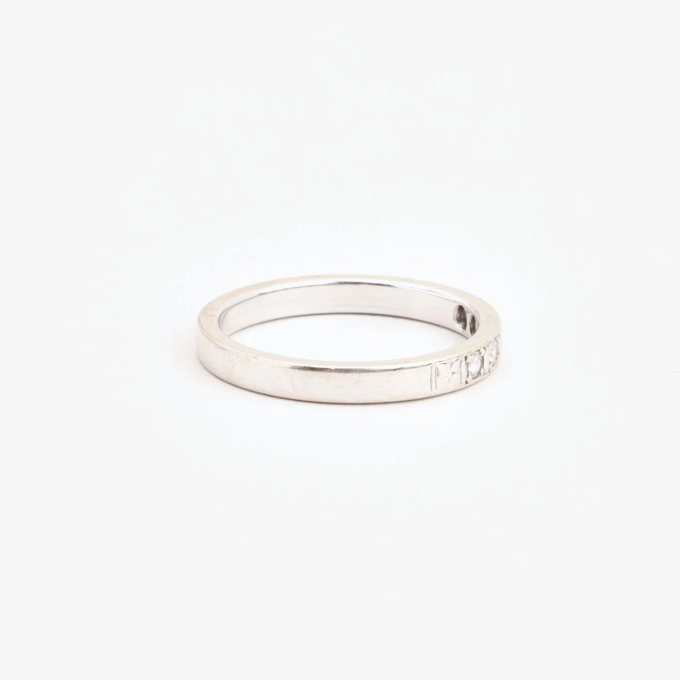 Alliansring med diamant (0.05 ct) i 14K vitt guld strl. 17.2 / strl. 54 - Image 5