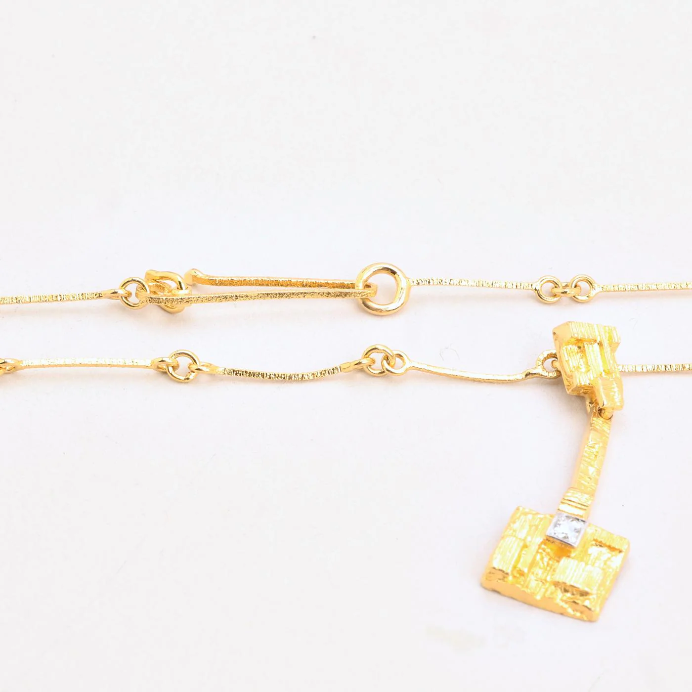 Geometrisk collier med diamant (0.02 ct) i 18K guld, 41 cm, 4.6 g - Image 4