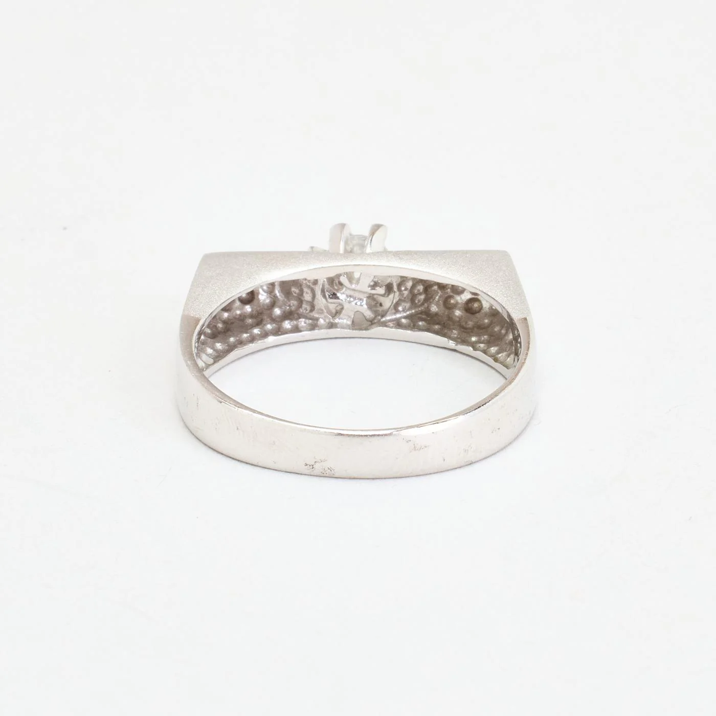 Geometrisk solitärring i 14K vitt guld med en zirkonia strl. 18.1 / strl. 57 - Image 4