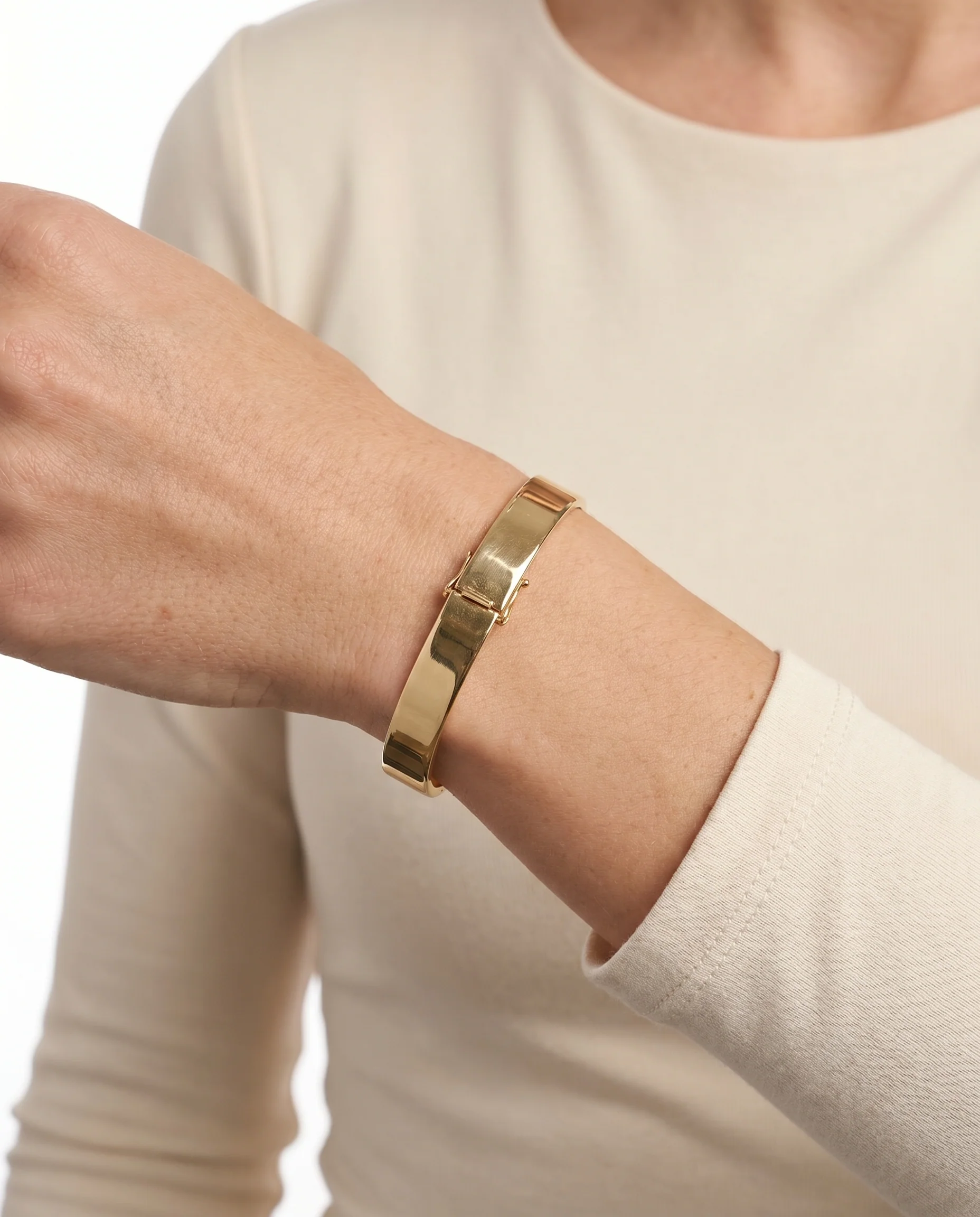 Armring med lås i 14K guld, 6 cm, 15.5 g - Image 2