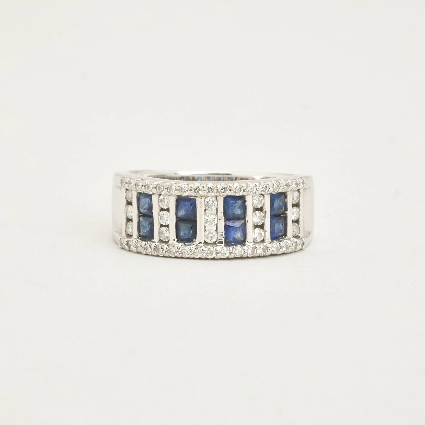 Pavéfattad gypsyring med diamant (0.51 ct) i 14K vitt guld strl. 18.5 / strl. 58