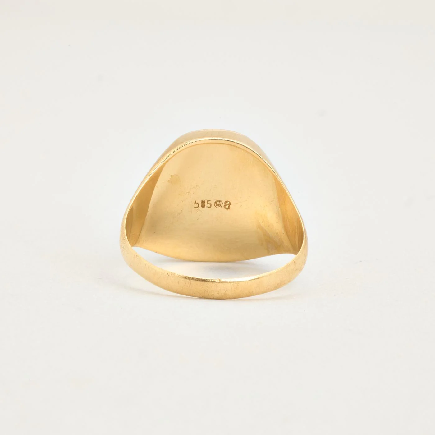 Klackring i 14K guld med en onyx strl. 20.1 / strl. 63 - Image 3