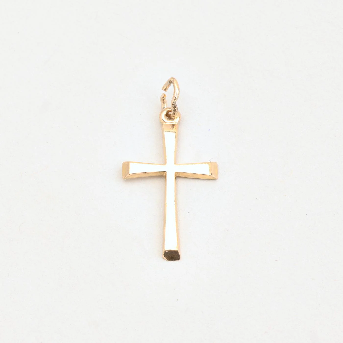 Kors i 8K guld, 2.5 cm, 0.8 g