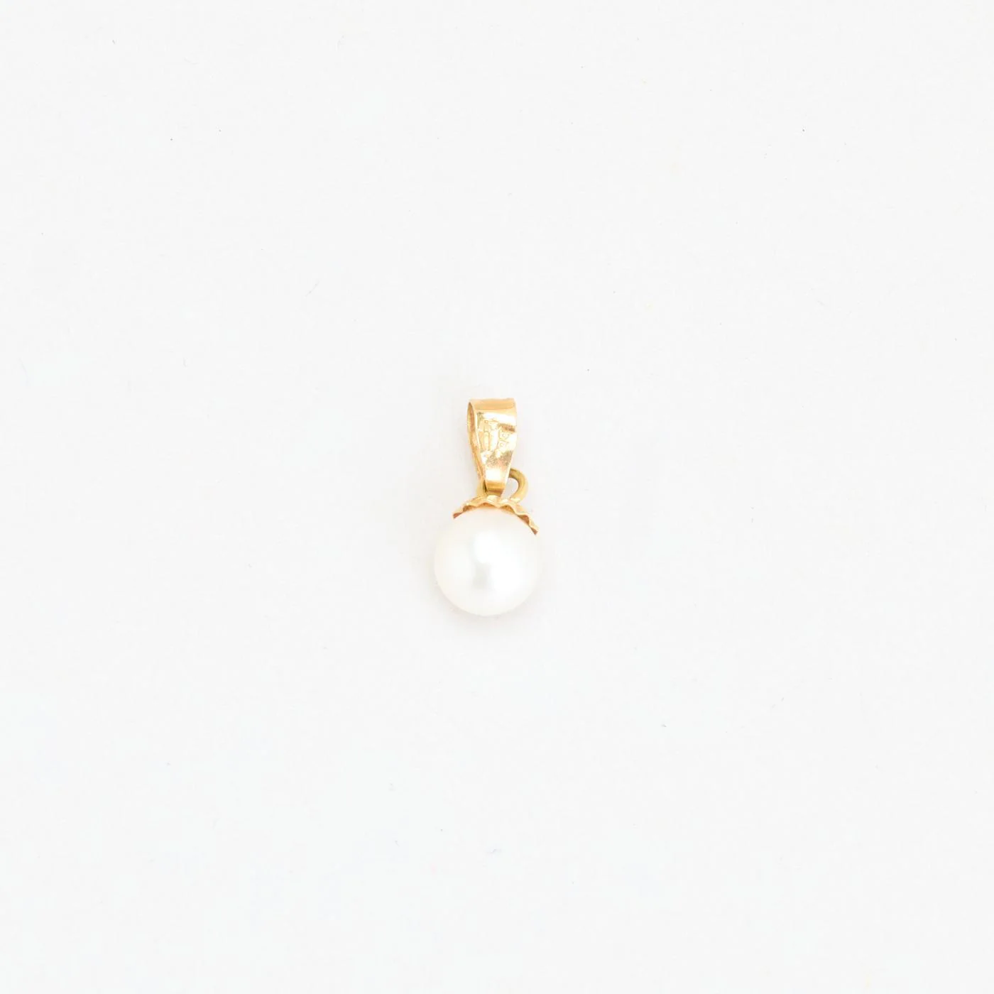 Klassisk Hänge i 14K guld med en pärla, 1.5 cm, 0.27 g - Image 3