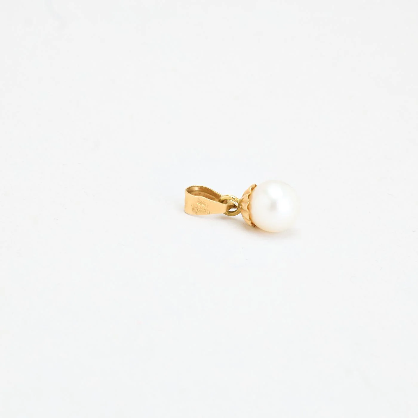 Klassisk Hänge i 14K guld med en pärla, 1.5 cm, 0.27 g - Image 5