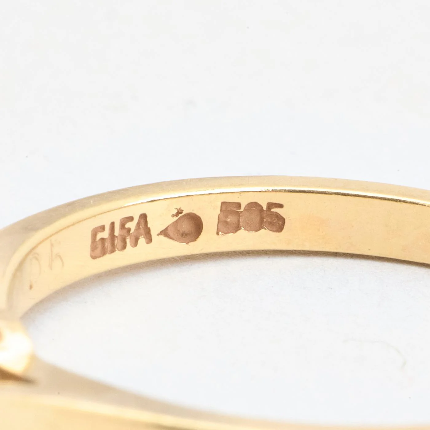 Klassisk solitärring med diamant (0.05 ct) i 14K guld strl. 17.8 / strl. 56 - Image 6