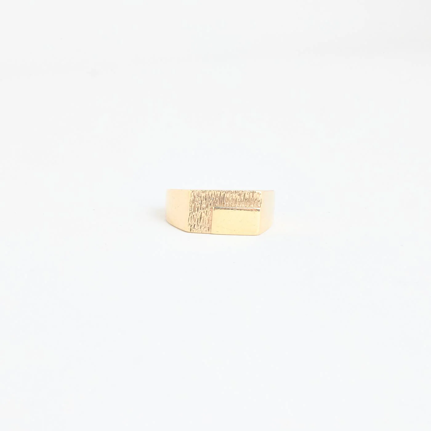 Organisk klackring i 8K guld strl. 17.5 / strl. 55