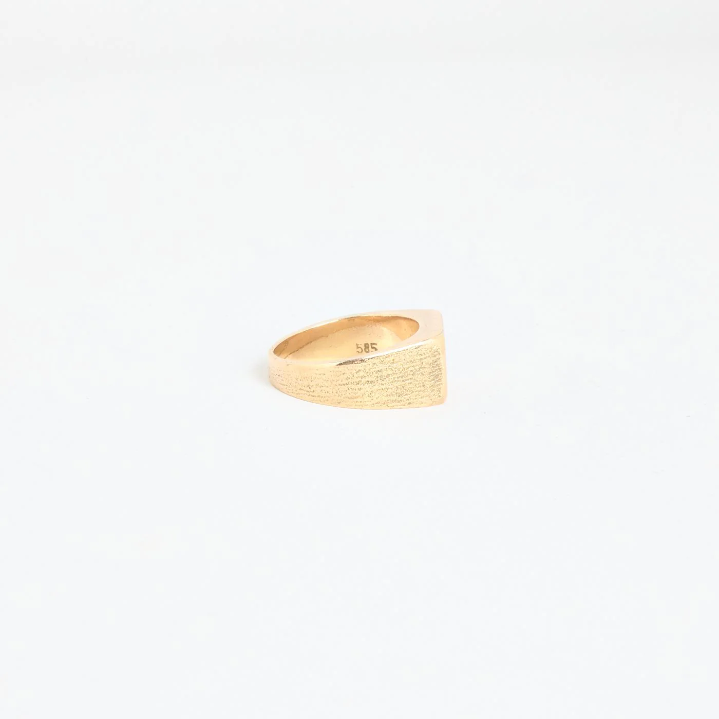 Monogram klackring i 14K guld strl. 17.8 / strl. 56 - Image 4