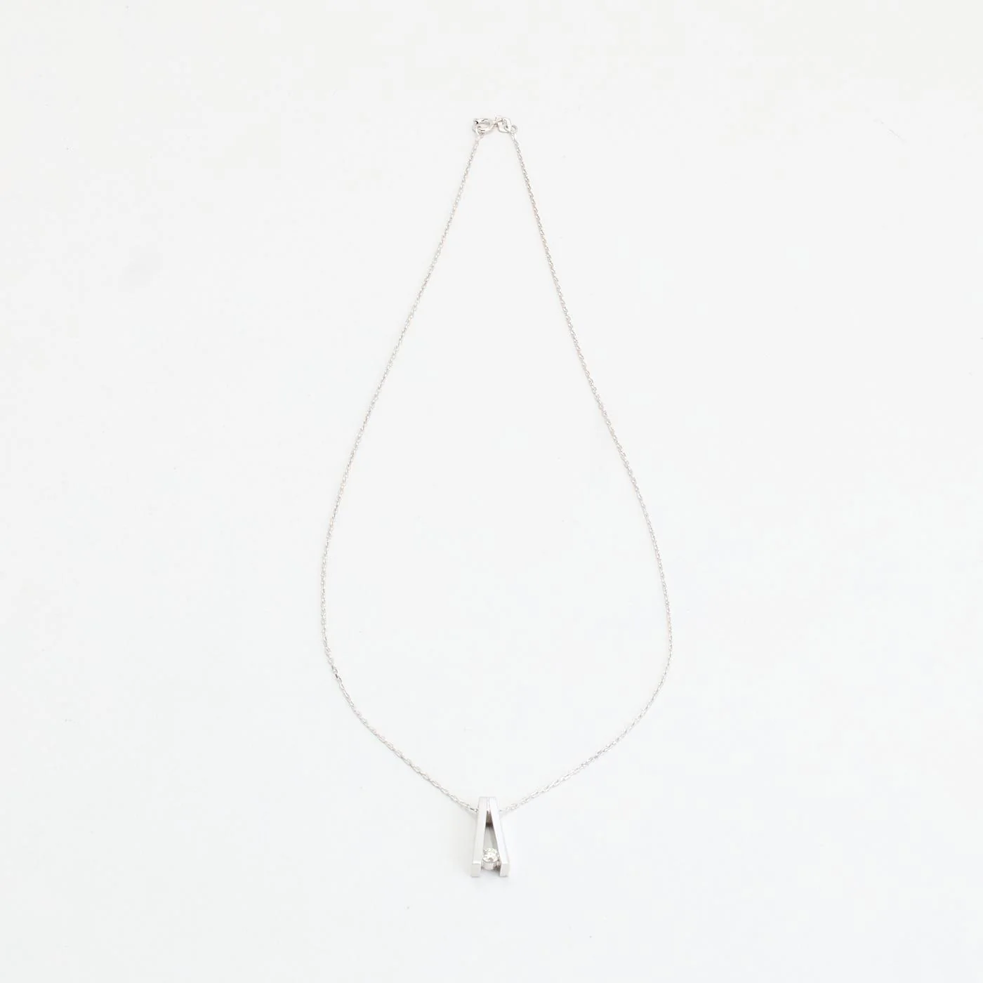 Geometrisk Ankarkedja Halsband med diamant (0.19 ct) i 14K guld, 46 cm, 4.4 g