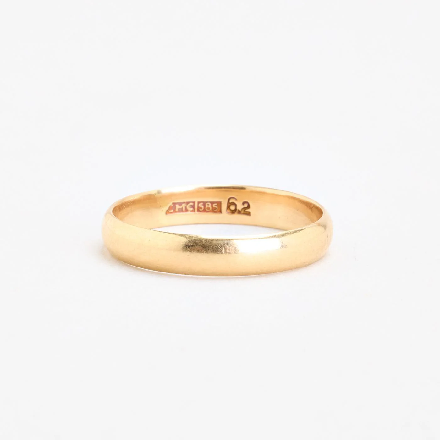 Klassisk vigselring i 14K guld strl. 18.1 / strl. 57