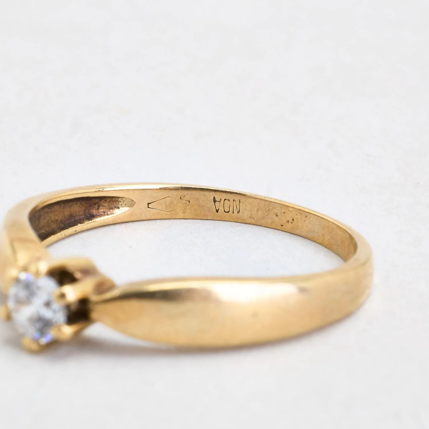 Solitärring i 8K guld med en zirkonia strl. 17.2 / strl. 54 - Image 6