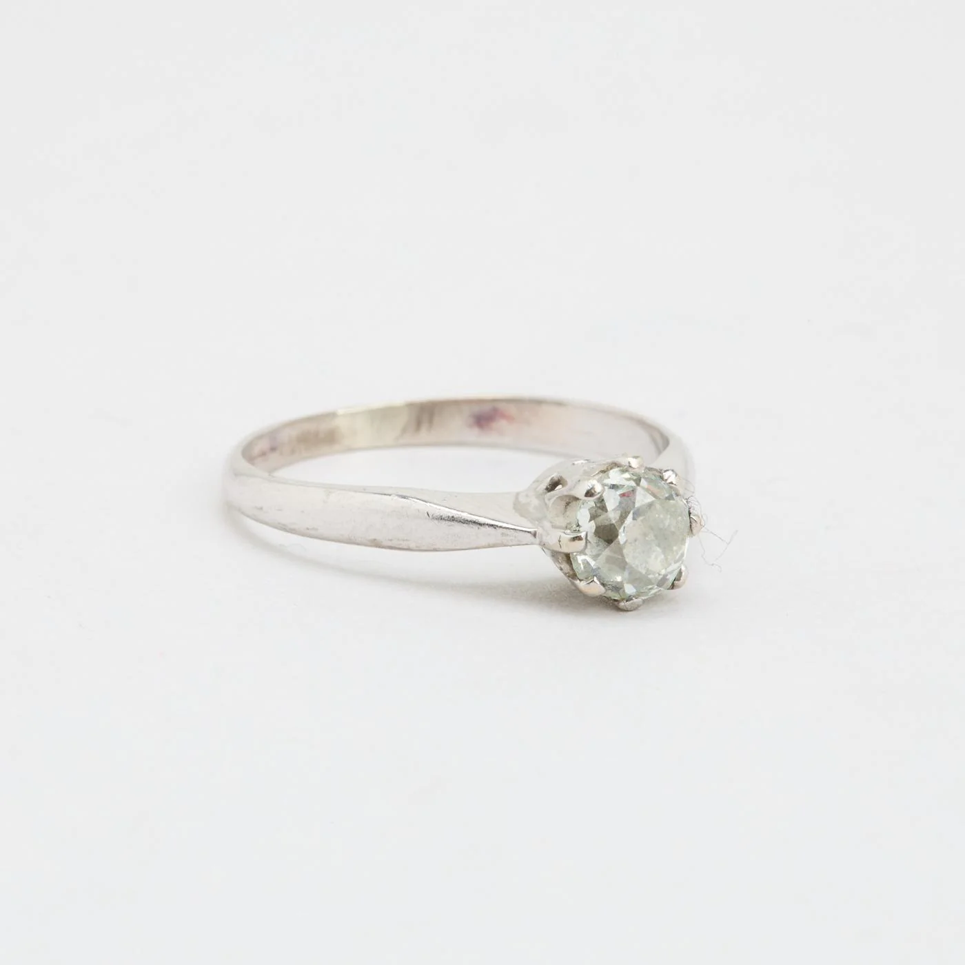 Solitärring i 14K vitt guld med en diamant (0,68 ct), Strl. 16.6 / Strl. 52 - Image 3