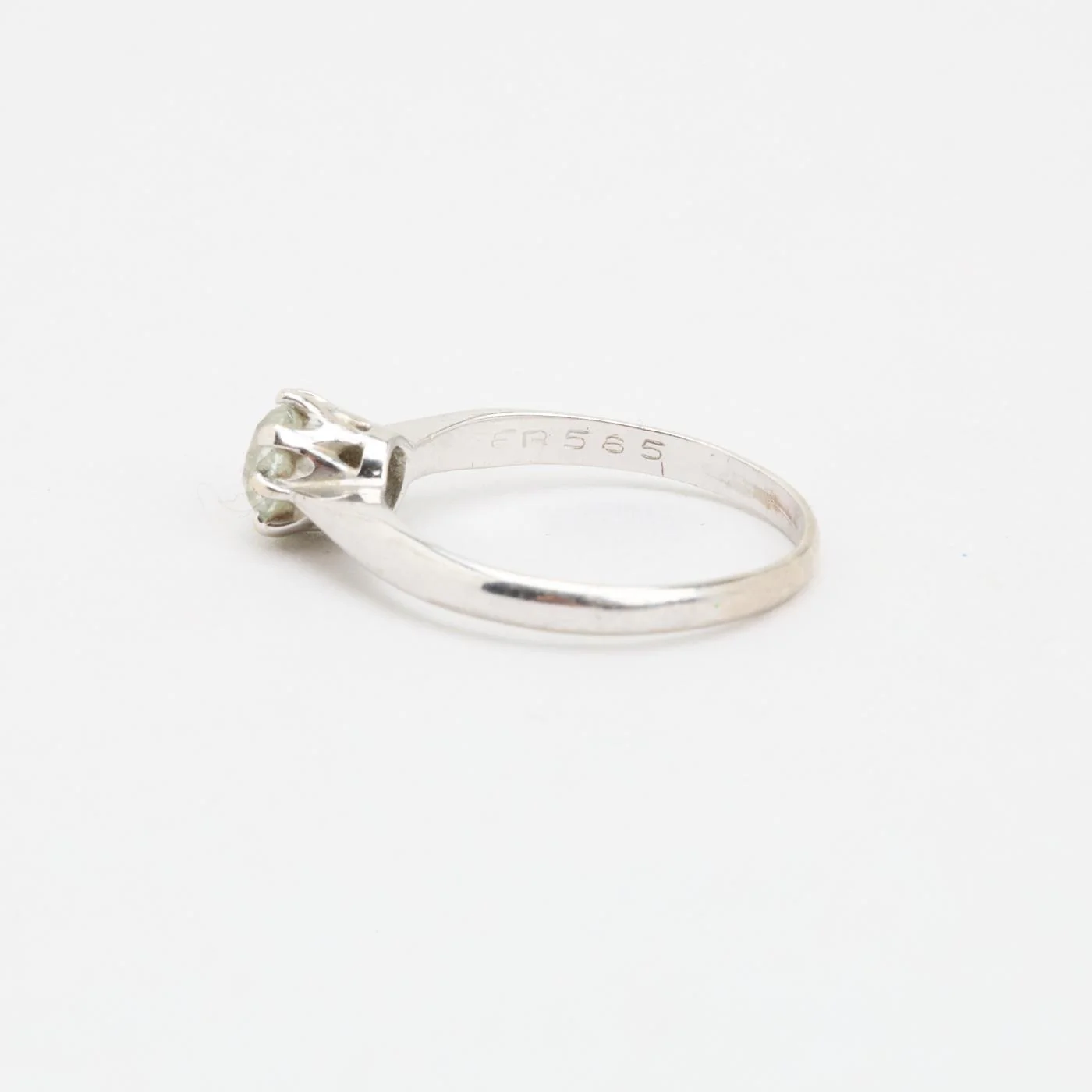 Solitärring i 14K vitt guld med en diamant (0,68 ct), Strl. 16.6 / Strl. 52 - Image 6