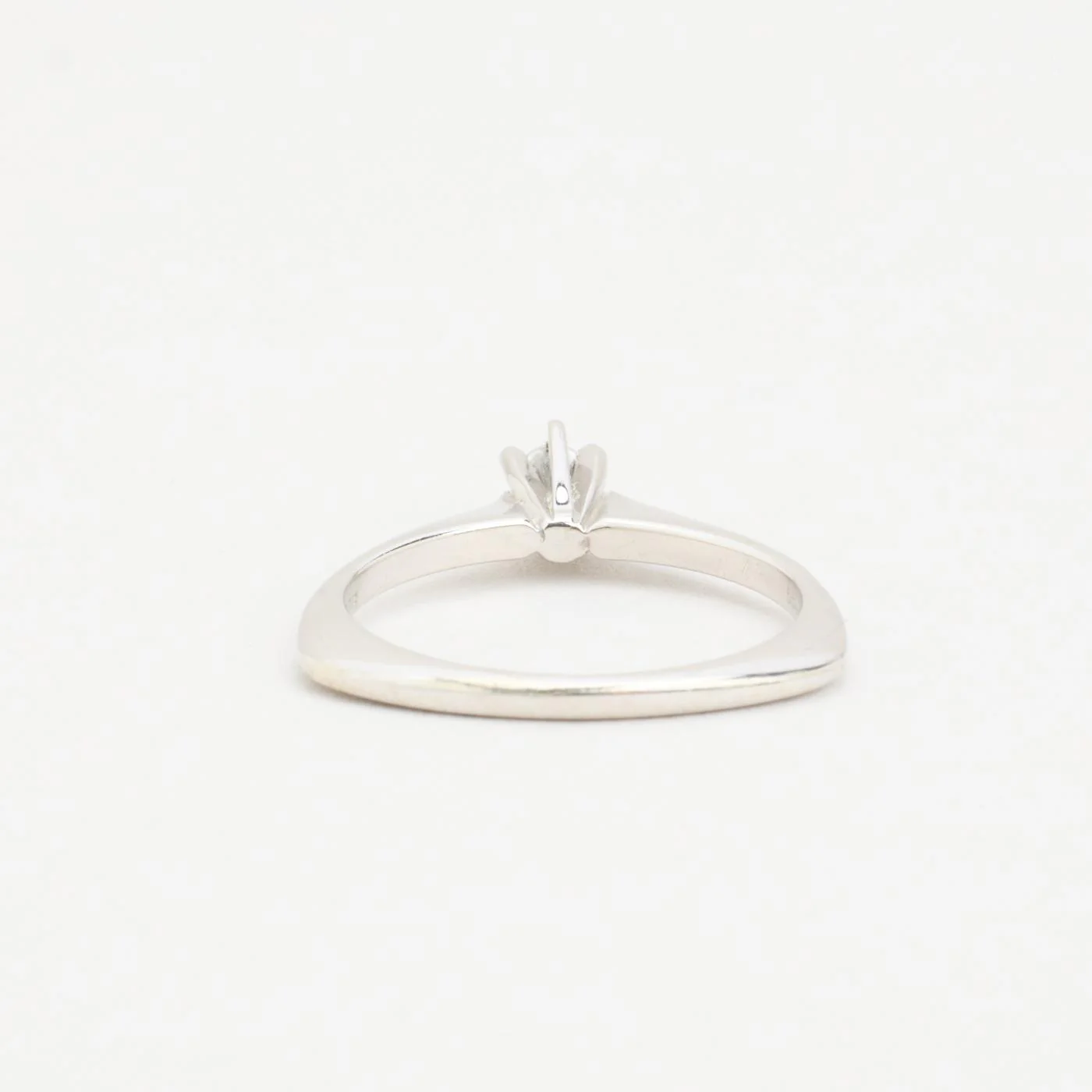 Solitärring i 14K vitt guld med en diamant (0.08 ct), Strl. 16.2 / Strl. 51 - Image 4