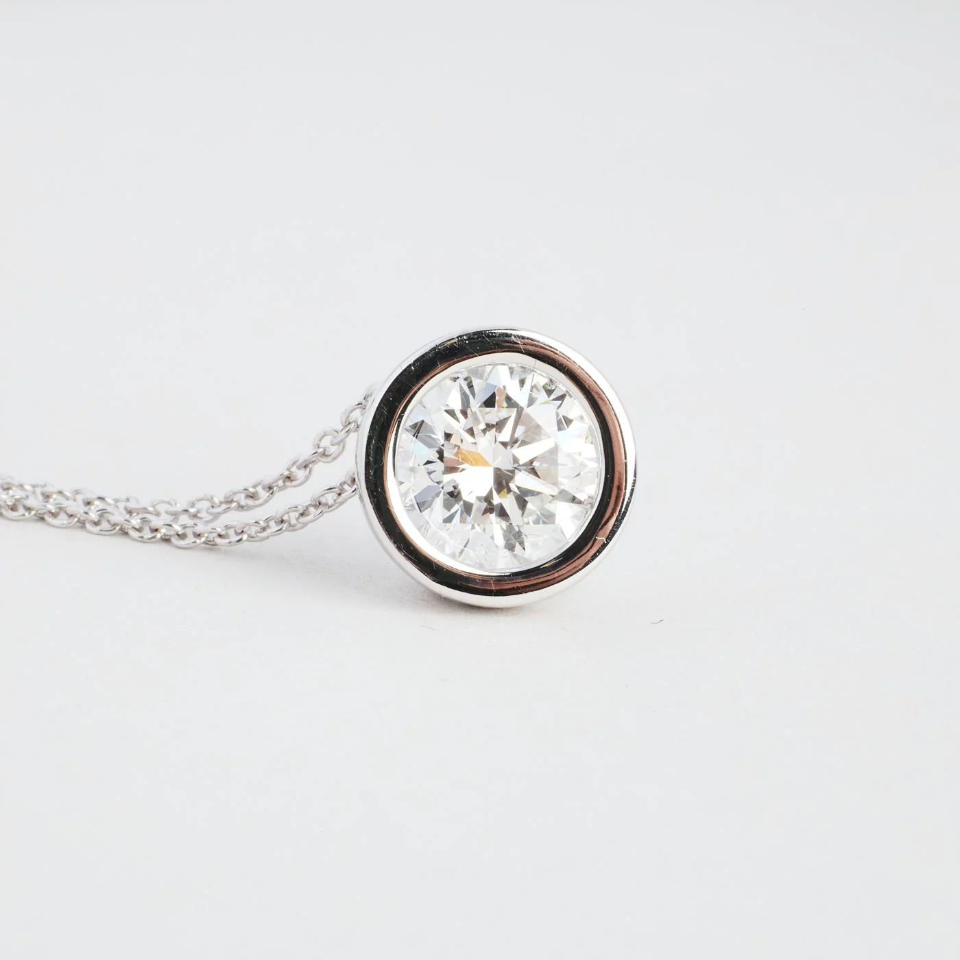 Solitärhalsband med diamant (1.5 ct) i 18K vitt guld, 45 cm, 2.14 g - Image 7