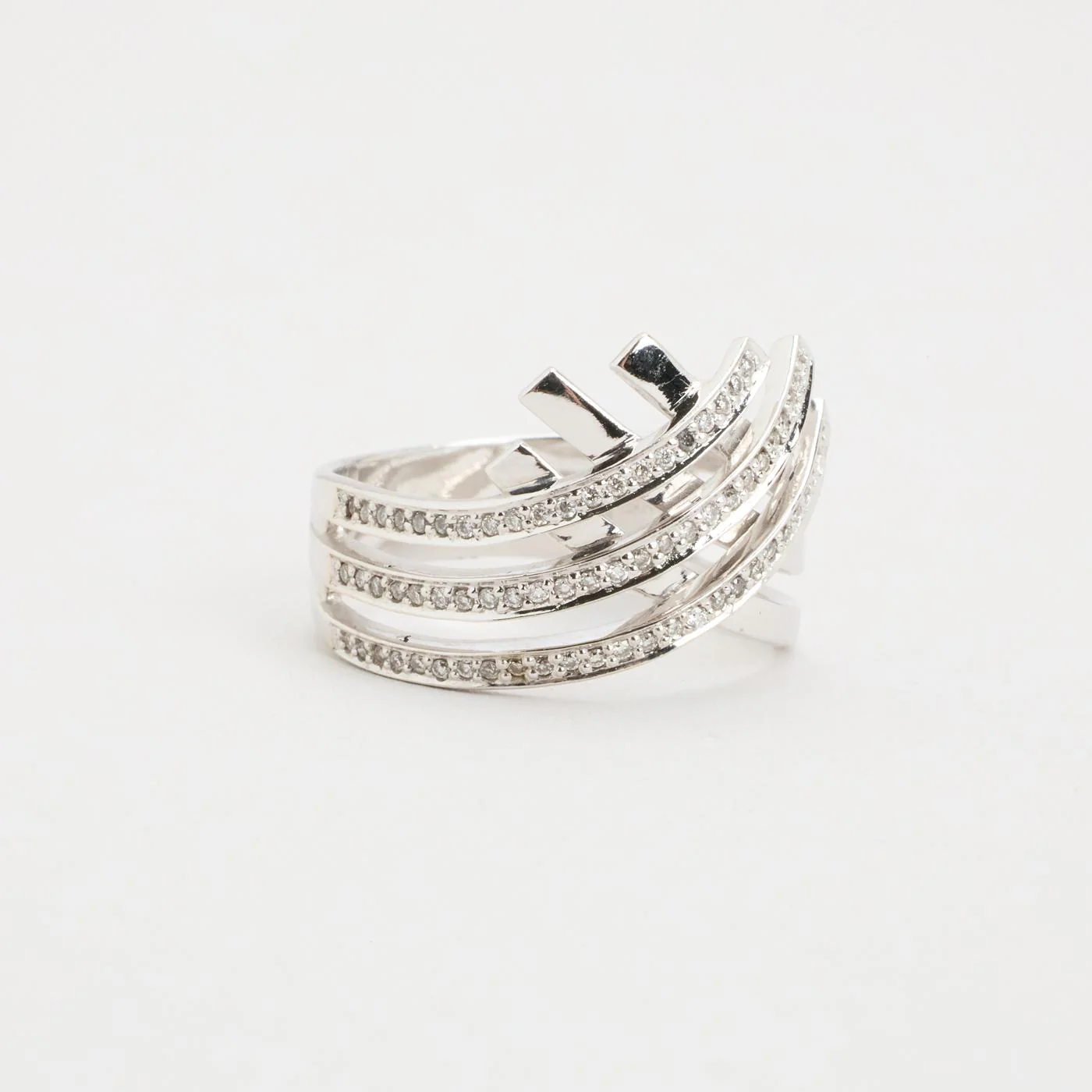 Crossoverring med diamant (0.18 ct) i 14K vitt guld strl. 16.9 / strl. 53 - Image 3